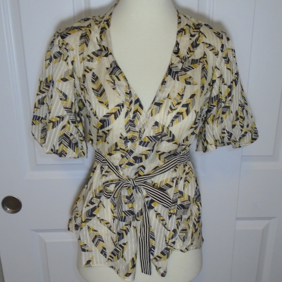 BCBGMaxAzria Sheer Feather Print Belted Blouse Top - Picture 2 of 10